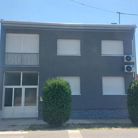 Forum Apartmani I Sobe Donji Miholjac Exterior foto