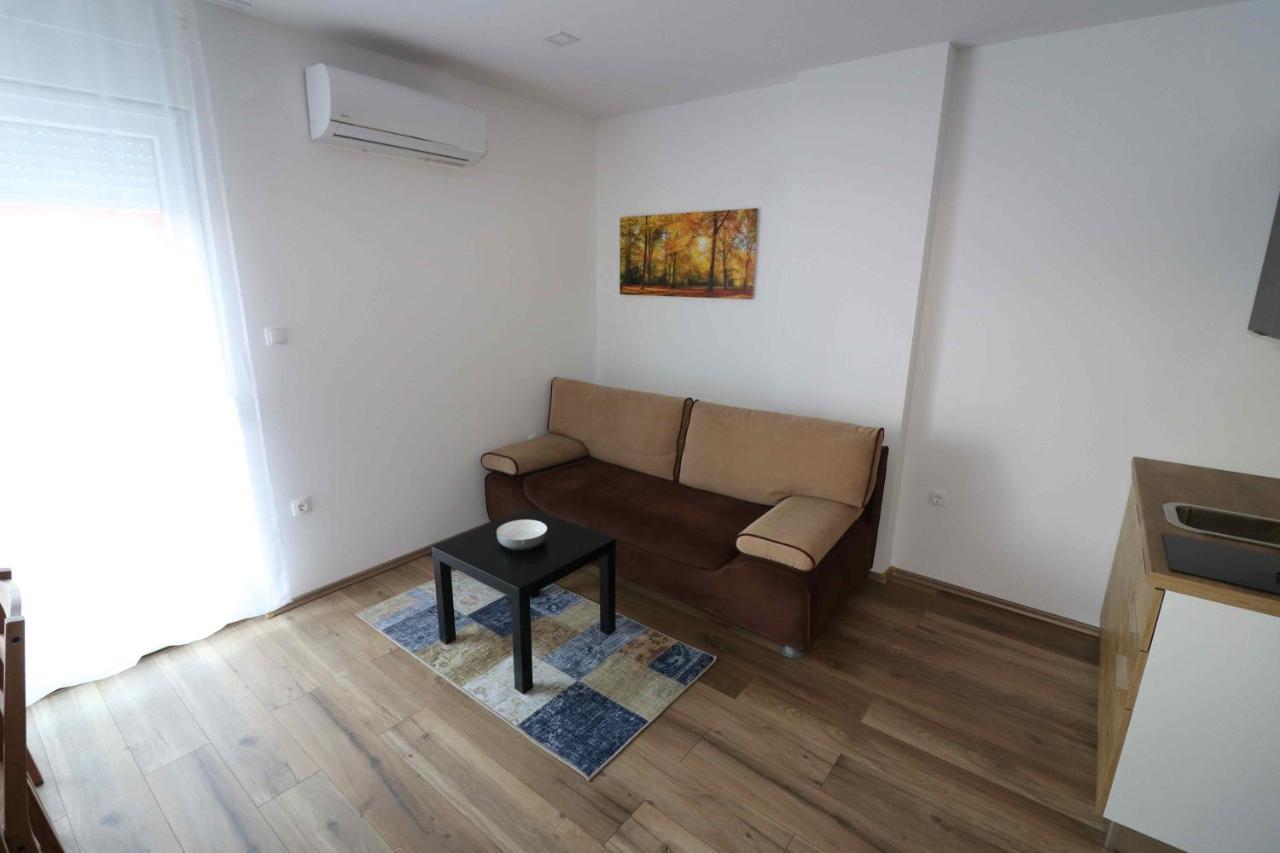 Forum Apartmani I Sobe Donji Miholjac Exterior foto