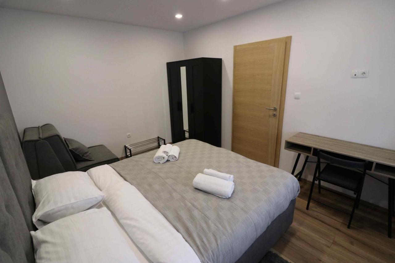 Forum Apartmani I Sobe Donji Miholjac Exterior foto